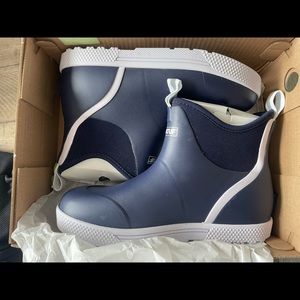 Mens xtratuf boots